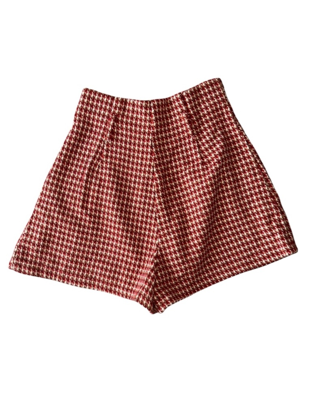 Flying Tomato Red Houndstooth High-Waist Shorts Size: Medium